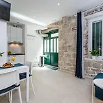 Apartment Modern Stone In The Heart Of Split