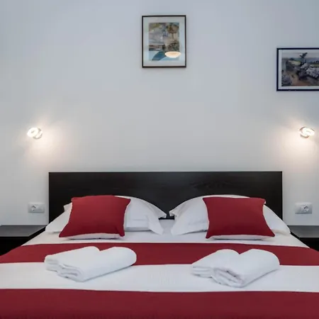 Modern Stone Studio In The Heart Of Split 아파트 스플리트