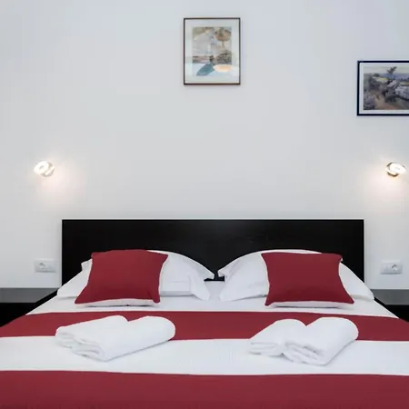 Modern Stone Studio In The Heart Of Split 아파트 스플리트