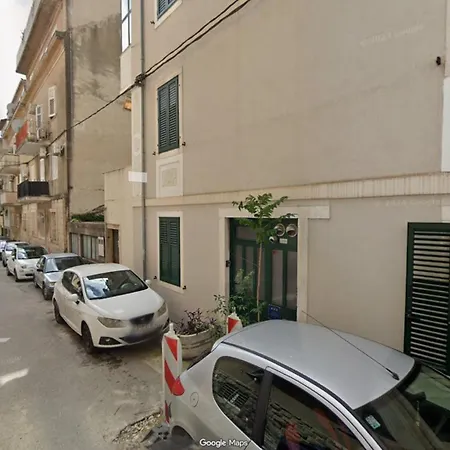 Modern Stone In The Heart Of سبليت