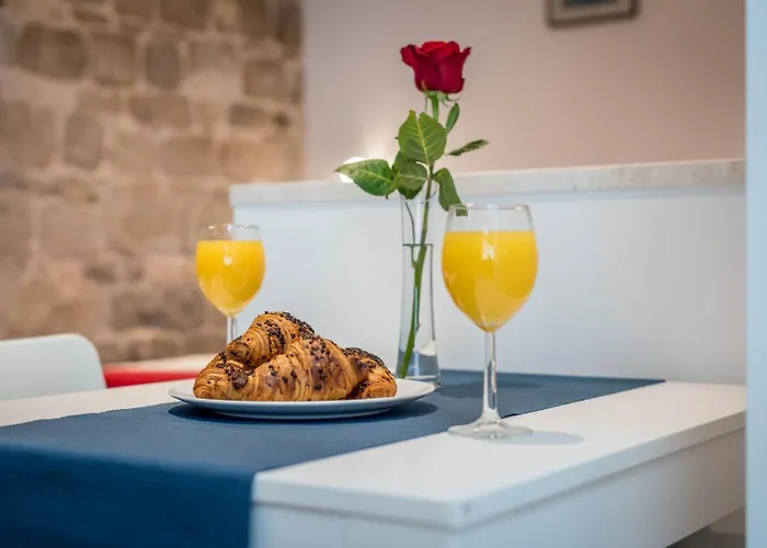 아파트 Modern Stone Studio In The Heart Of Split 스플리트