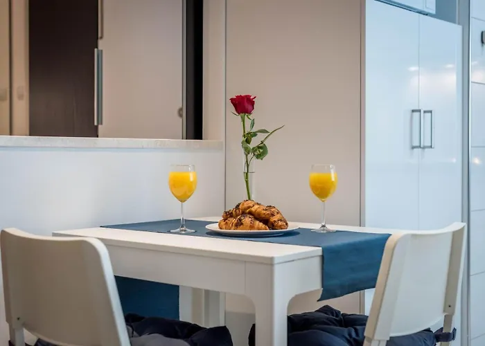 아파트 Modern Stone Studio In The Heart Of Split