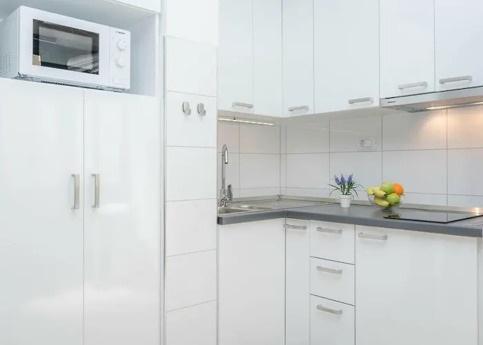 Modern Stone Studio In The Heart Of Split Apartment *